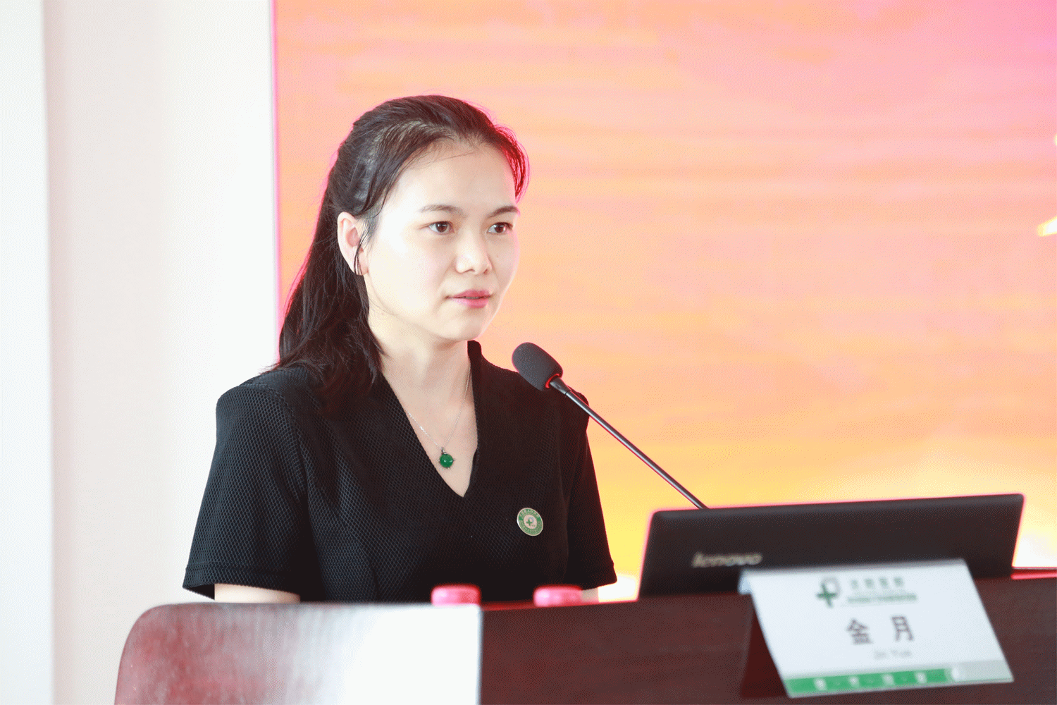 1660956351377345.gif YU0A2442_副本.gif