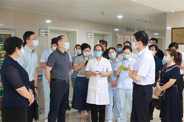 YU0A4385.jpg